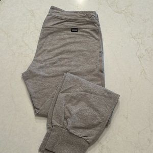 Patagonia Women’s Joggers - light heather grey in a size small